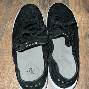 Men’s reef shoes